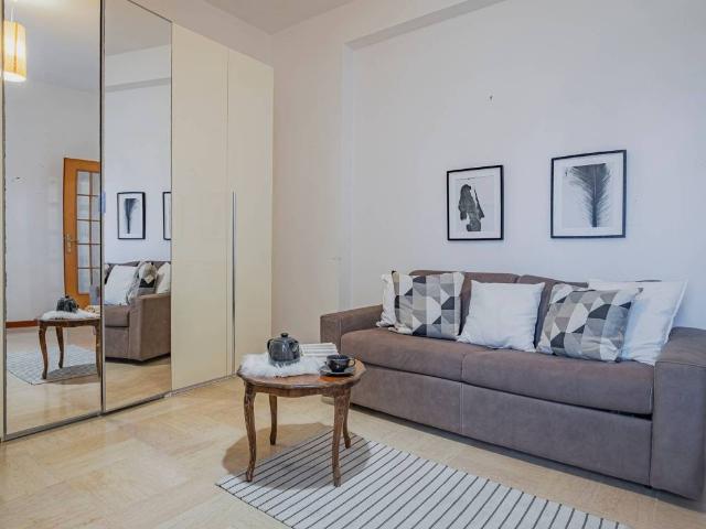 Appartamento in vendita a Roma RM