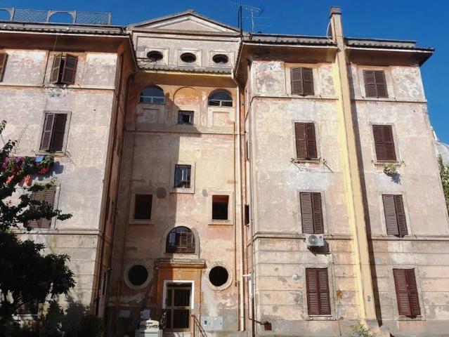 Appartamento in vendita a Roma RM
