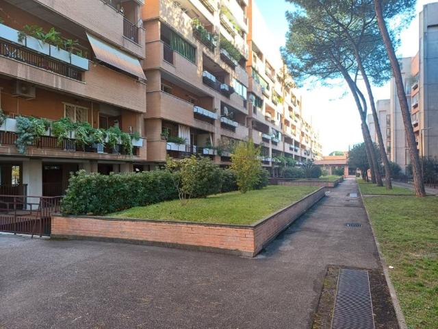 Appartamento in vendita a Roma RM