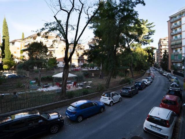 Appartamento in vendita a Roma RM