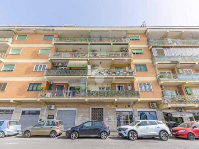 Appartamento in vendita a Roma RM