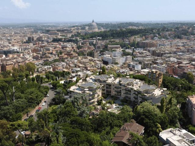 Appartamento in vendita a Roma RM