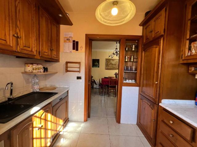 Appartamento in vendita a Roma RM