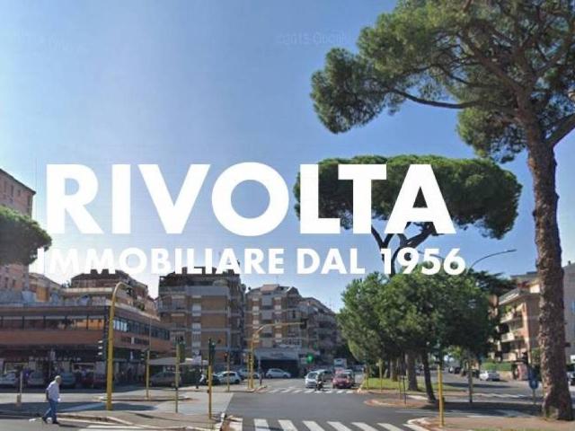 Appartamento in vendita a Roma RM