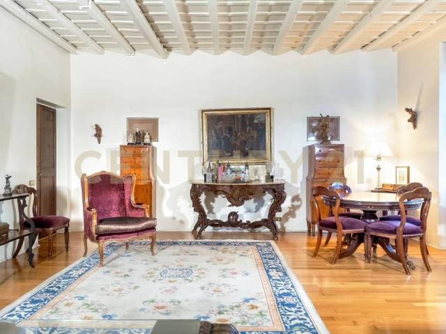 Appartamento in vendita a Roma RM