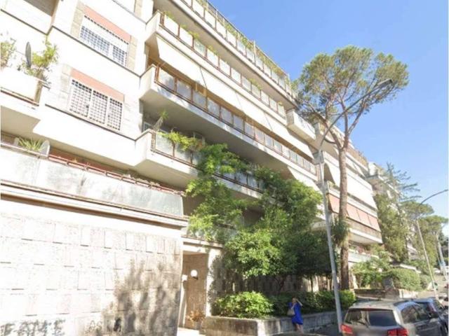 Appartamento in vendita a Roma RM