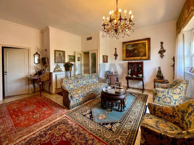 Appartamento in vendita a Roma RM