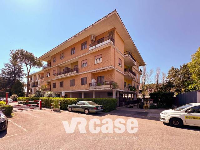 Appartamento in vendita a Roma RM