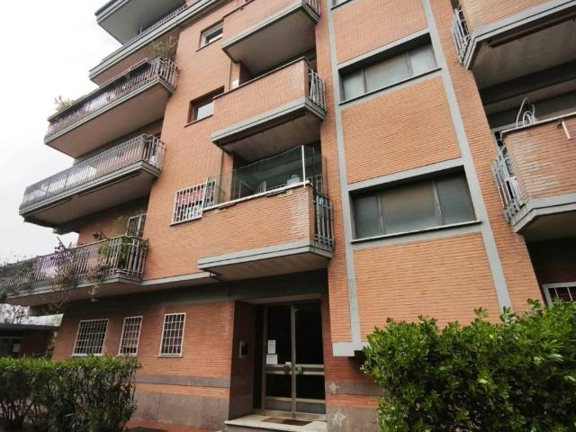 Appartamento in vendita a Roma RM