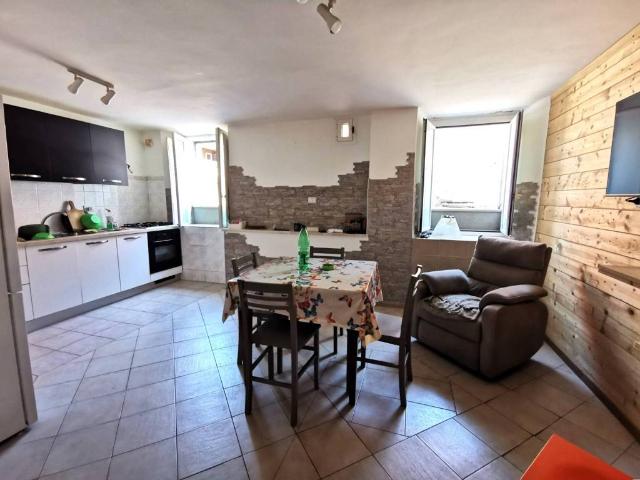 Appartamento in vendita a Roma RM