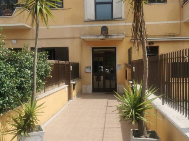 Appartamento in vendita a Roma RM