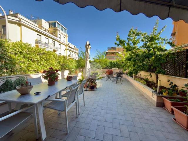 Appartamento in vendita a Roma RM