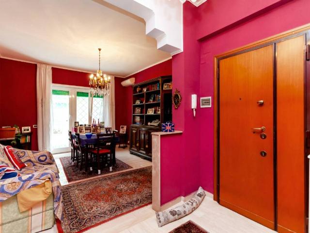Appartamento in vendita a Roma RM