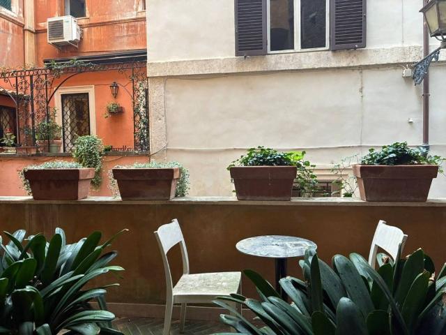 Appartamento in vendita a Roma RM