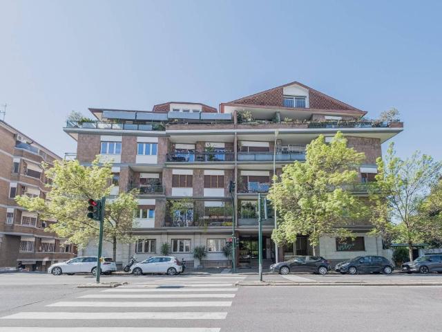 Appartamento in vendita a Roma RM