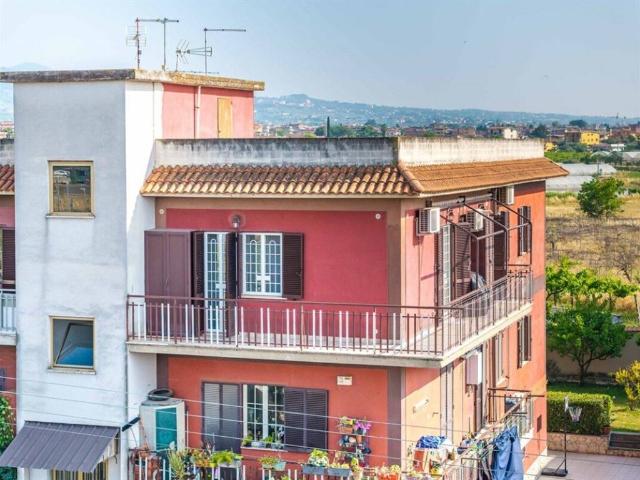 Appartamento in vendita a Roma RM