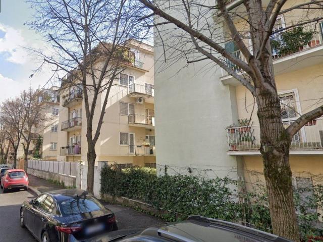 Appartamento in vendita a Roma RM