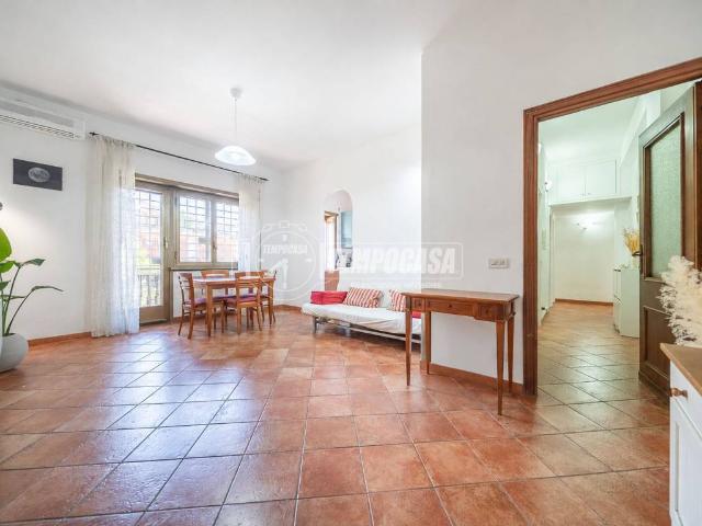 Appartamento in vendita a Roma RM