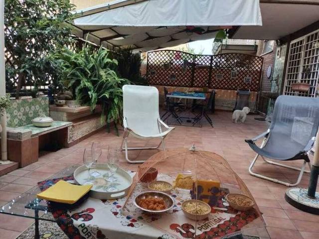 Appartamento in vendita a Roma RM