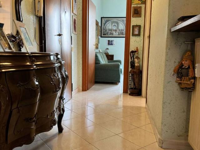 Appartamento in vendita a Roma RM