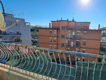 Appartamento in vendita a Roma RM