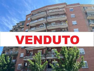 Appartamento in vendita a Roma RM
