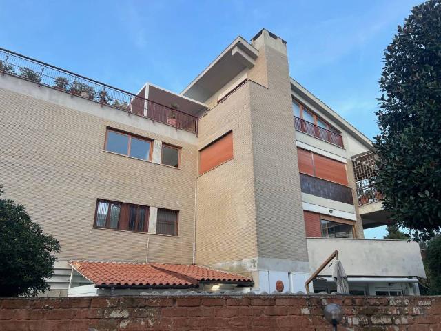 Appartamento in vendita a Roma RM