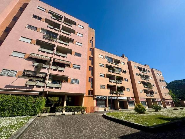 Appartamento in vendita a Roma RM