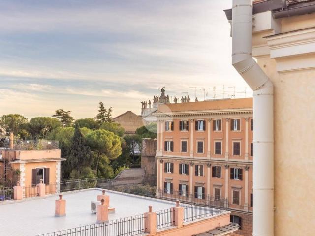 Appartamento in vendita a Roma RM