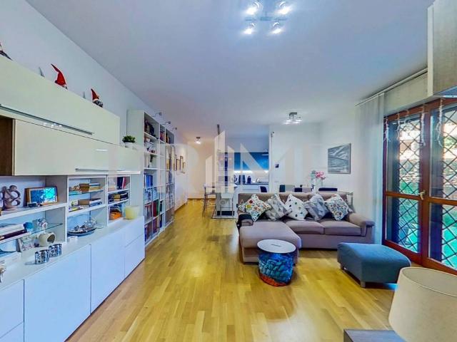 Appartamento in vendita a Roma RM