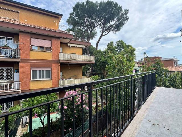 Appartamento in vendita a Roma RM