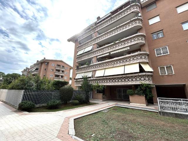 Appartamento in vendita a Roma RM