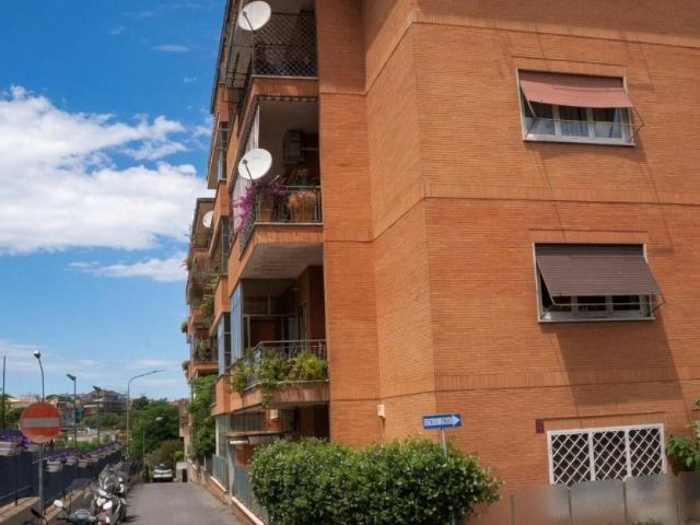 Appartamento in vendita a Roma RM