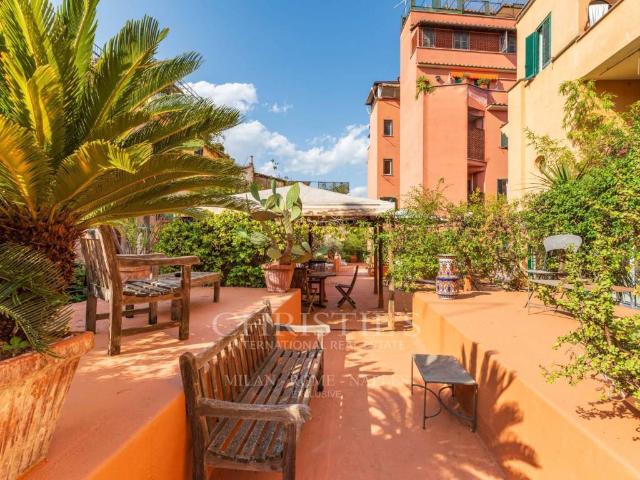 Appartamento in vendita a Roma RM