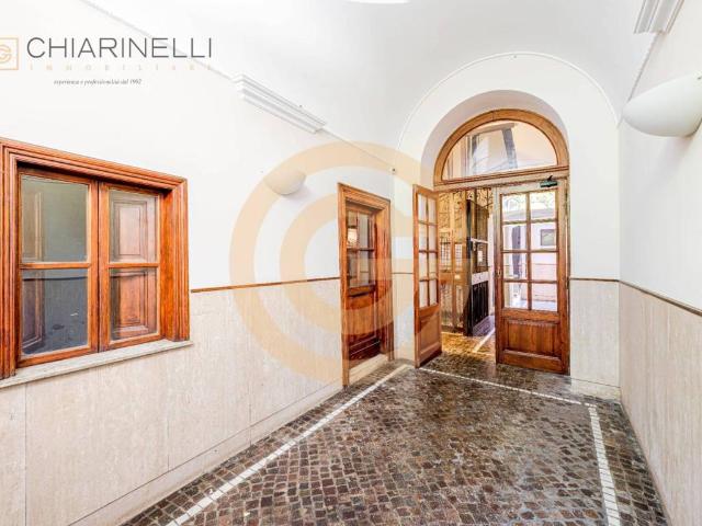 Appartamento in vendita a Roma RM