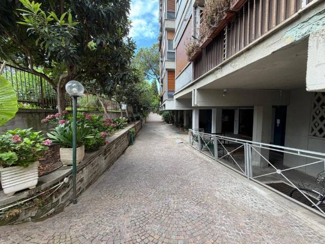 Appartamento in vendita a Roma RM