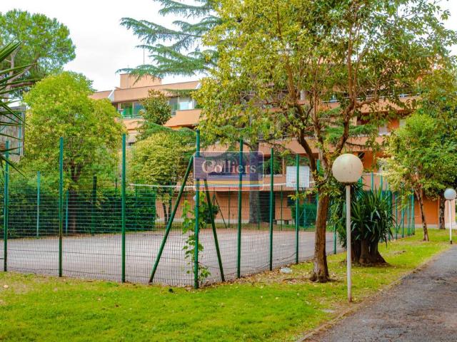 Appartamento in vendita a Roma RM