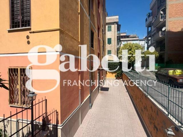 Appartamento in vendita a Roma RM