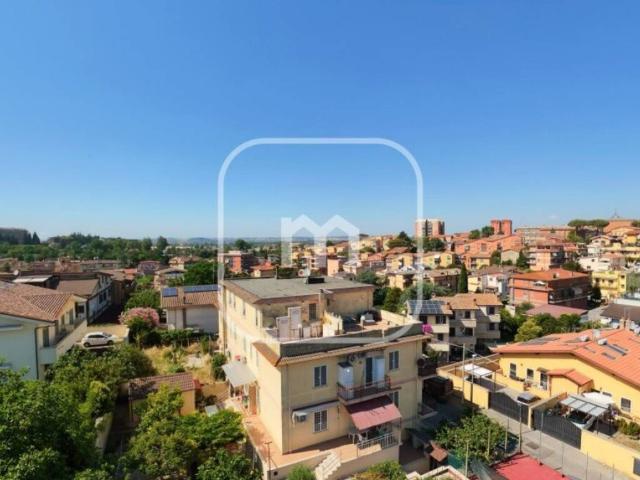 Appartamento in vendita a Roma RM