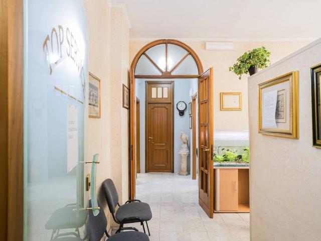 Appartamento in vendita a Roma RM