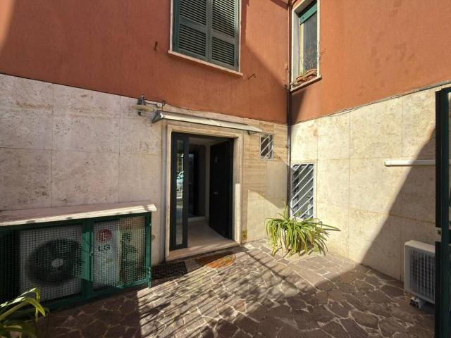 Appartamento in vendita a Roma RM