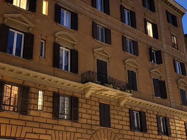 Appartamento in vendita a Roma RM