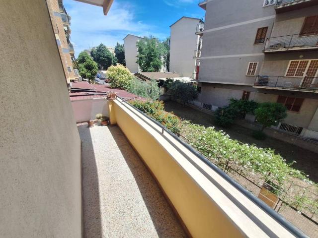 Appartamento in vendita a Roma RM