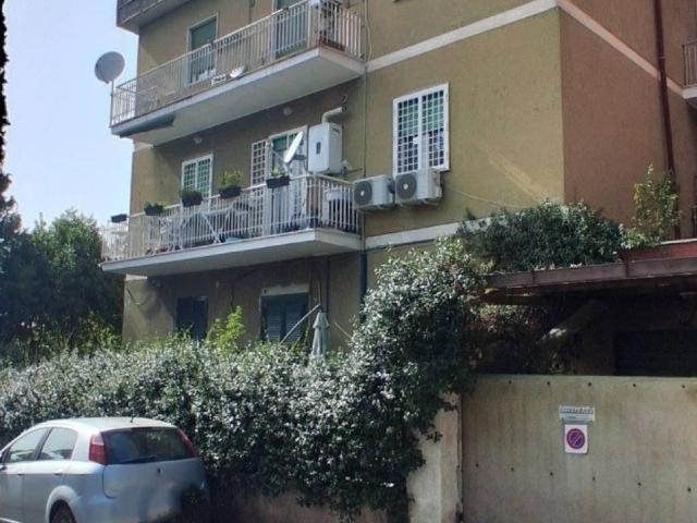 Appartamento in vendita a Roma RM