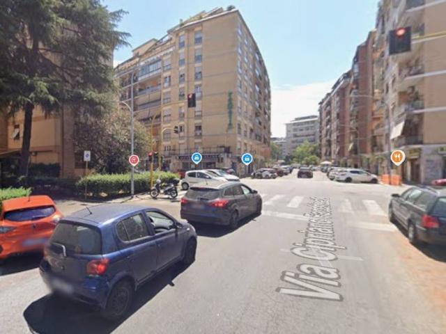 Appartamento in vendita a Roma RM