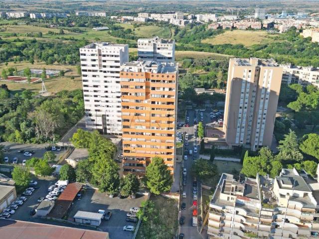 Appartamento in vendita a Roma RM