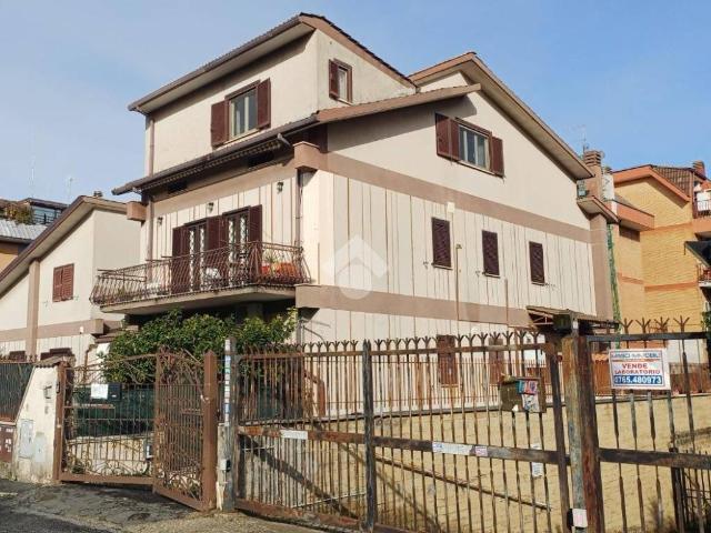 Appartamento in vendita a Roma RM