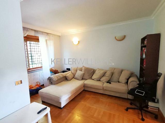 Appartamento in vendita a Roma RM