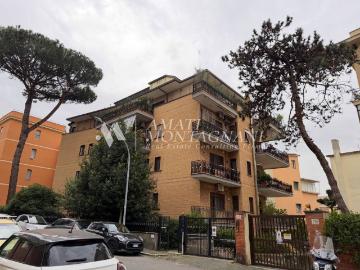Appartamento in vendita a Roma RM