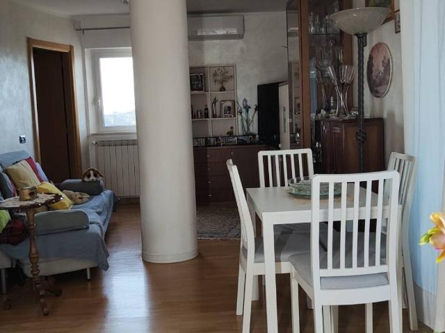 Appartamento in vendita a Roma RM